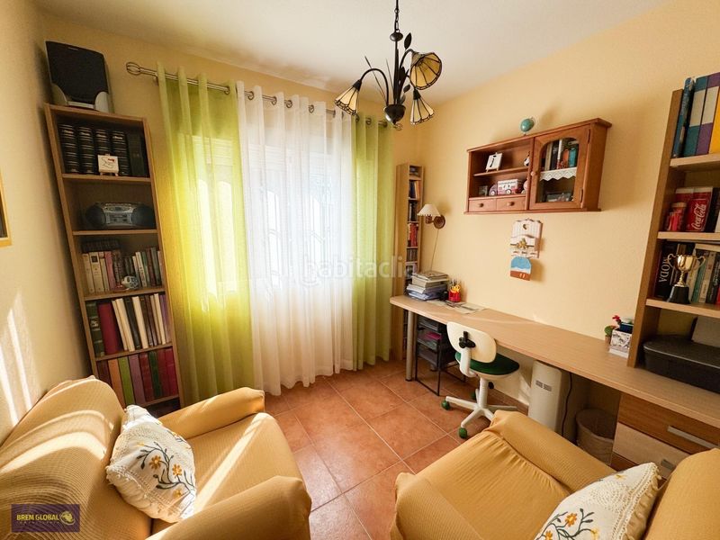 Foto edd92d71-aa2f-4ccf-8422-0c5c93181400. Casa aparellada amb calefacció aparcament a Cabrera (La)