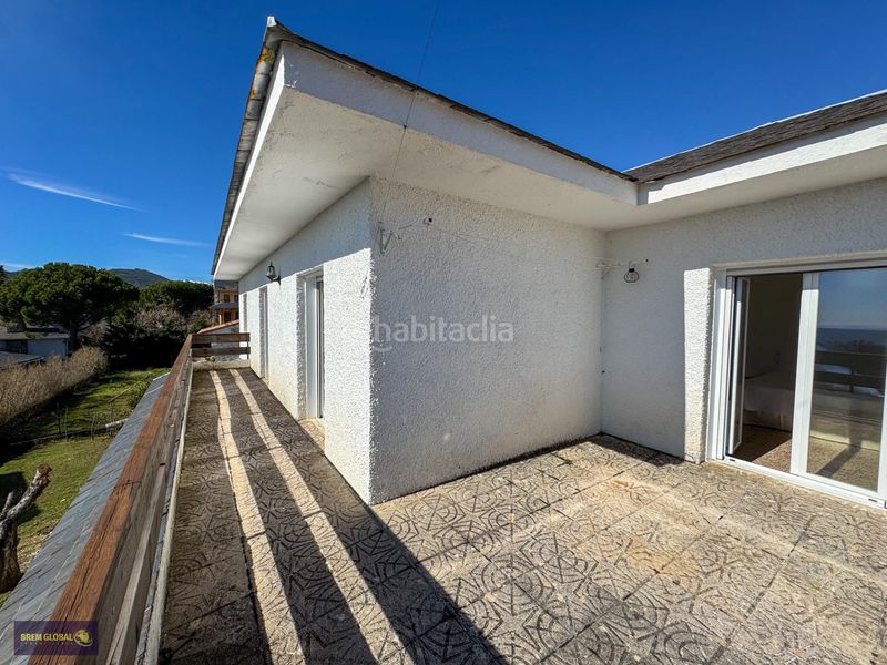 Foto aadb2bba-5478-48e8-bb47-502b83299456. Chalet en Bustarviejo