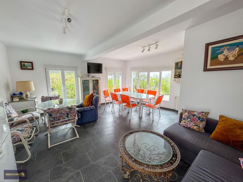 Foto 6b851050-9796-491f-816d-df9992422ac8. Xalet amb calefacció aparcament a Cabrera (La)