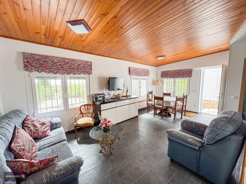 Foto be81ff6e-4930-4ec8-88ed-73e383cd9fb7. Xalet amb calefacció aparcament a Cabrera (La)