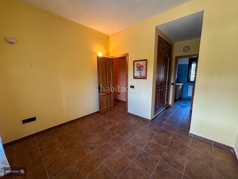 Foto 0105b354-21bd-494c-9343-7ddf7805ee5e. Chalet en Navalafuente