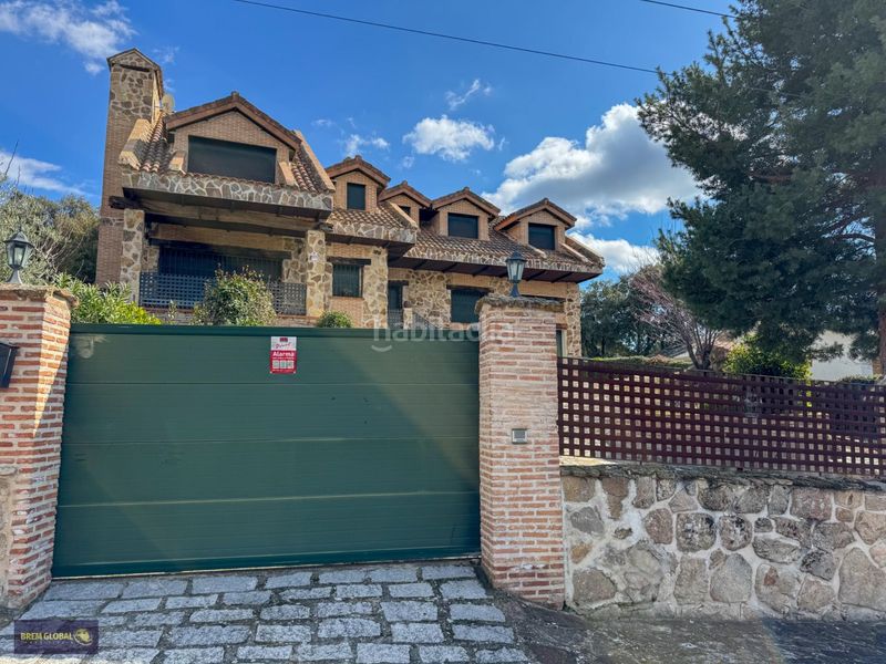 Foto 27eddfd6-f4b0-4aa1-a9af-5735d902ee66. Chalet en Navalafuente