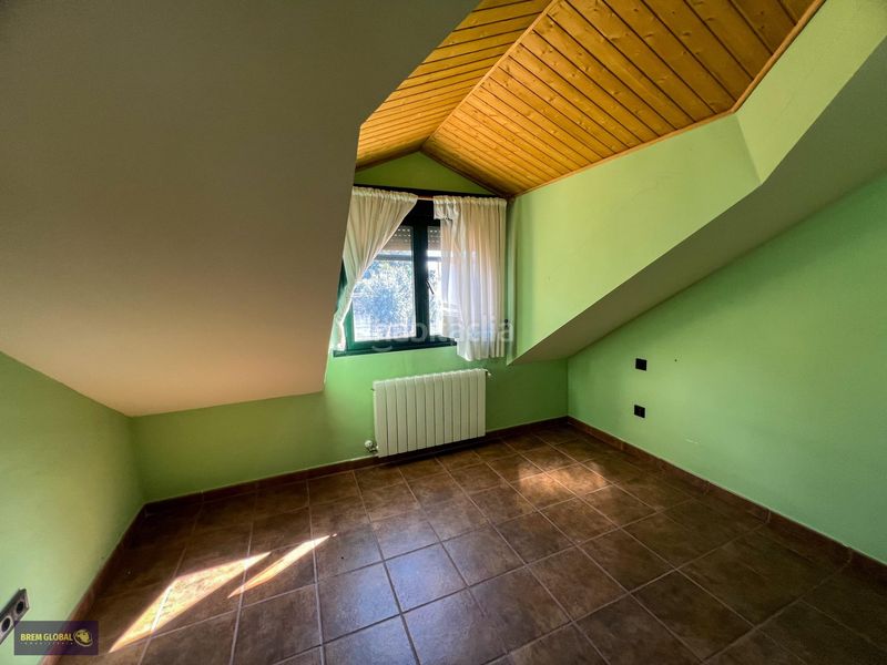 Foto 2f8d543f-1800-4854-9cf0-f358534c08ea. Chalet en Navalafuente