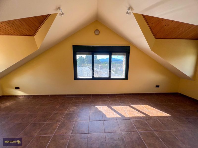 Foto 3bc85da6-1796-43f8-bf9c-26c0971fb71e. Chalet en Navalafuente