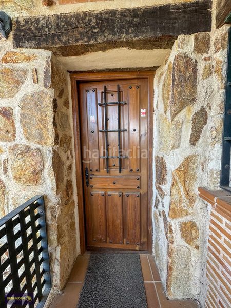 Foto 4e350d64-7f65-45ad-b5ae-6bbc3d810235. Chalet en Navalafuente