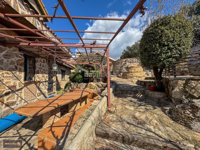 Foto 662a6eb8-8024-4496-8306-95f4fe112c6d. Chalet en Navalafuente