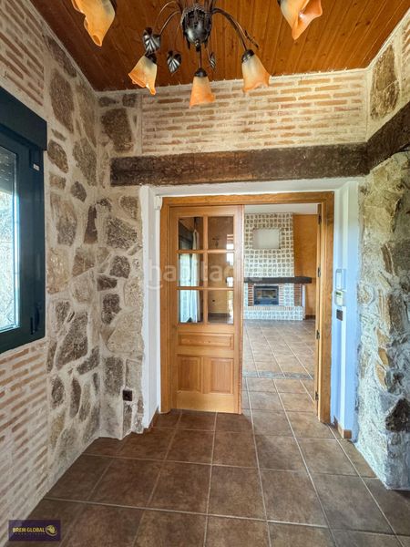 Foto ccdb6ed0-1cad-453e-abdd-588d3b733dcb. Chalet en Navalafuente