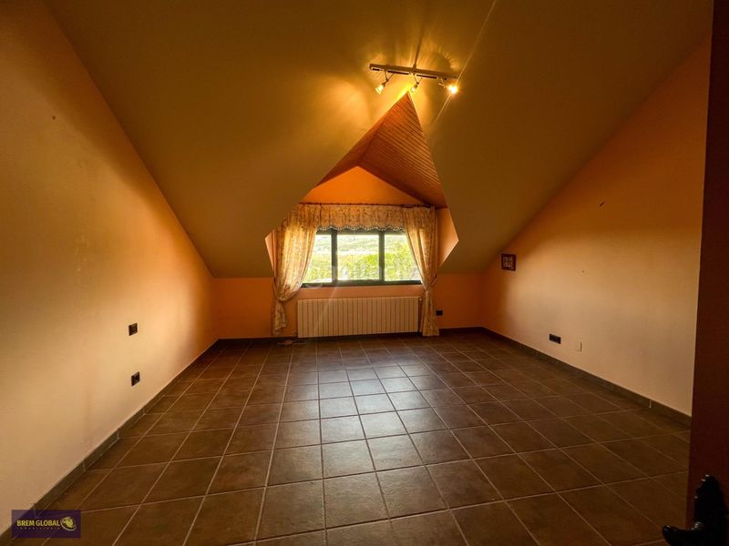 Foto d4a4a107-7a4d-4e72-9870-19271210cb0d. Chalet en Navalafuente