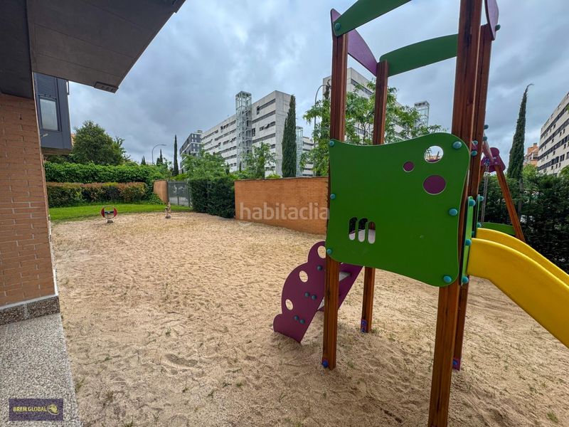 Foto 62144c35-0061-4825-85a9-d11e711d6113. Pis amb calefacció piscina a Sanchinarro Madrid
