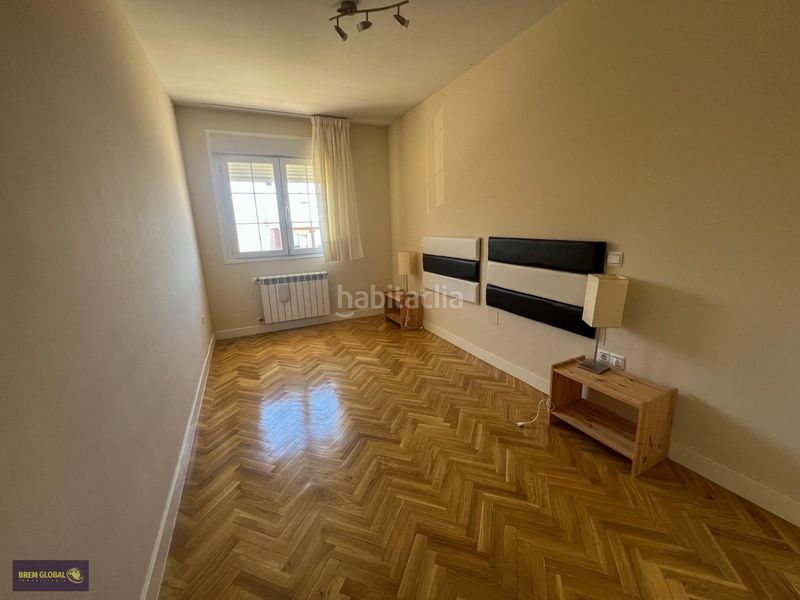 Foto 0a8ba83d-3264-4502-8ea6-d834764997b5. Casa adossada amb calefacció aparcament a Valdemanco