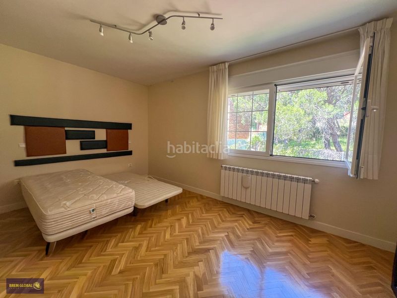Foto aacdb974-ea93-46f0-a3cf-fe409d51f77e. Casa adossada amb calefacció aparcament a Valdemanco