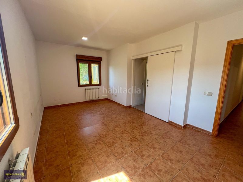 Foto 60ea7195-dbc6-437c-a1bc-63226e618251. Casa amb calefacció aparcament a Berrueco (El)