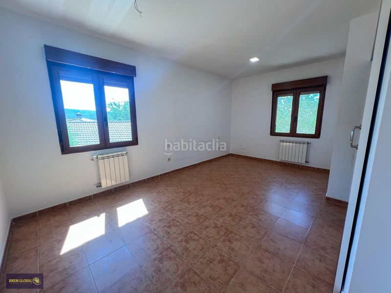 Foto f4a0aeb0-1222-4599-9dcc-3e2fc9a0fd40. Casa amb calefacció aparcament a Berrueco (El)