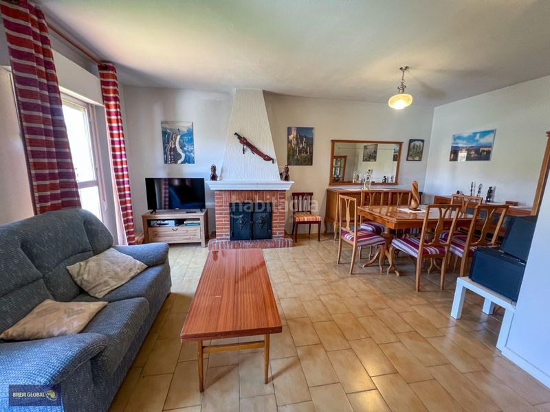 Foto 760ff488-5e26-4d0c-8564-816d57f55afc. Casa adosada en Cabrera (La)