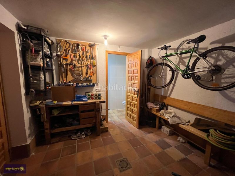 Foto d051e471-a8ce-4719-82e3-94d811ea4ef1. Casa adosada en Cabrera (La)