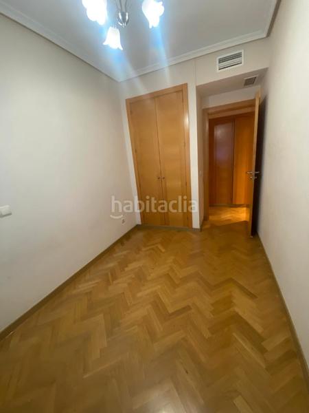 Foto 38a29ec7-49ff-4cbd-8b71-4f3e1cb48a86. Pis amb piscina a Ciudad 70 Coslada