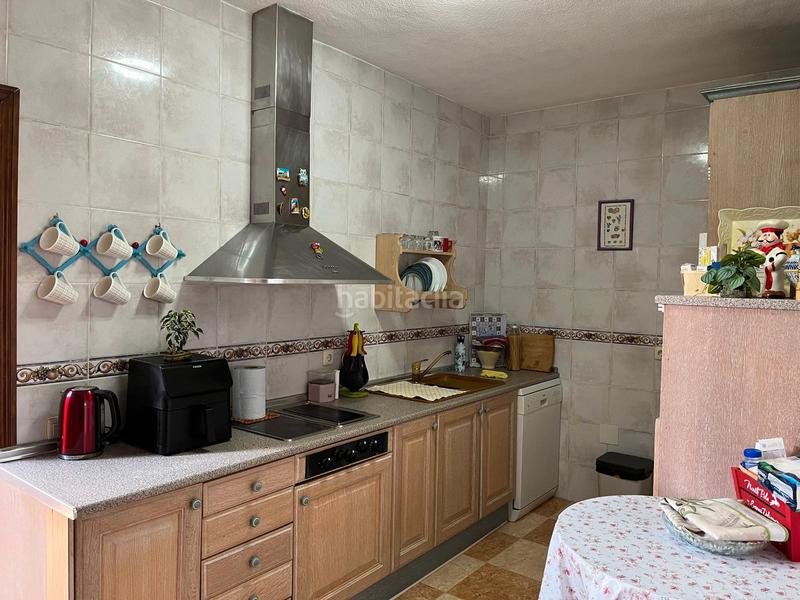 Foto cb2a1531-a4a2-45d6-8871-faf1d69bd19f. Doppelhaus mit kamin parking pool in Puebla de Montalbán (La)