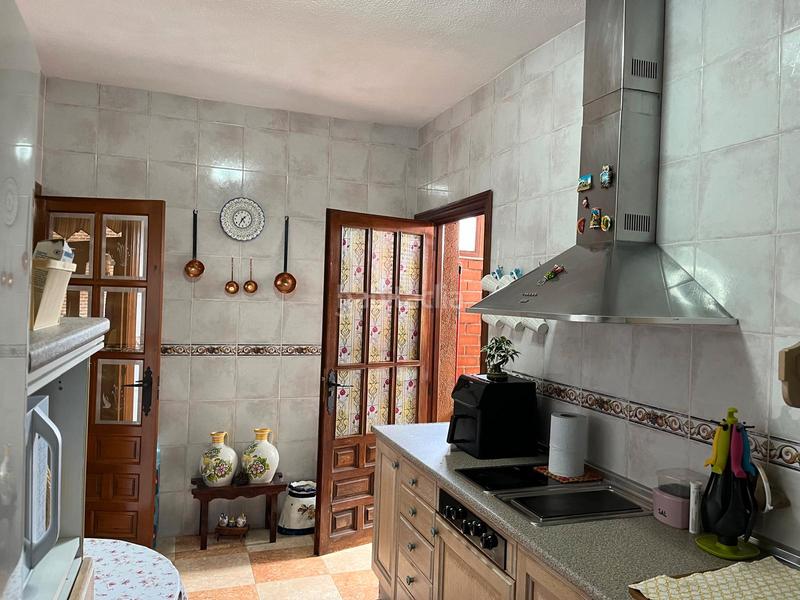 Foto e9cc5b62-80f9-4351-9ae2-725377b5591f. Doppelhaus mit kamin parking pool in Puebla de Montalbán (La)