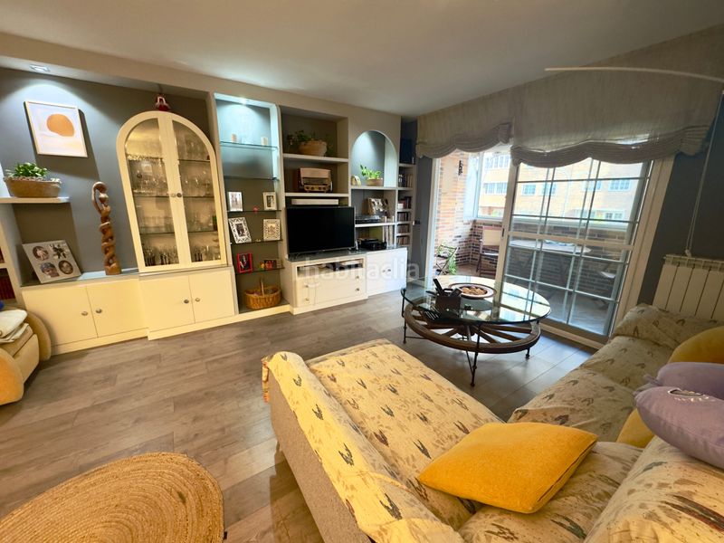 Foto 06ab0811-4680-4126-9b03-1ad4f0cc898e. Pis amb calefacció aparcament piscina a El Barral Ferial Coslada