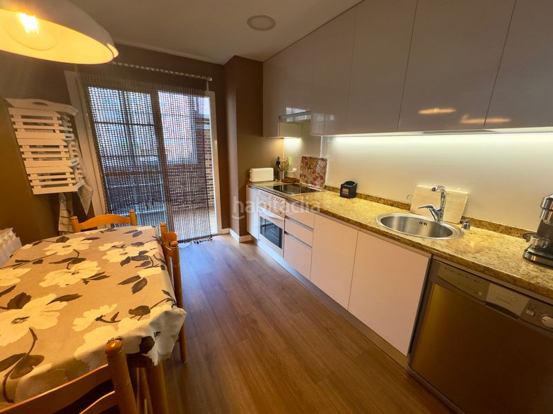 Foto fbbf7787-57d1-4786-8e98-a3d02010c191. Pis amb calefacció aparcament piscina a El Barral Ferial Coslada