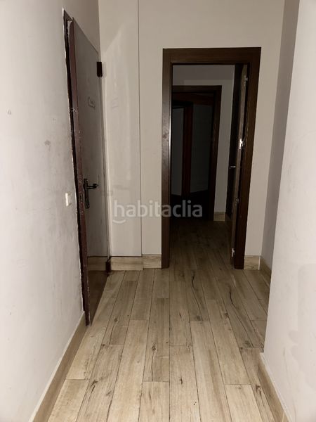 Foto 5c70611c-de4c-43a2-b059-116a376494df. Rent business premise in El Barral Ferial Coslada