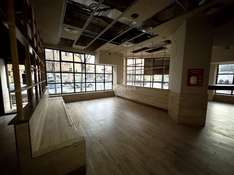 Foto 7391fbed-fa8a-4c77-8eb1-a8722463b3fb. Rent business premise in El Barral Ferial Coslada