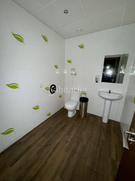 Foto 9d679d16-999e-4c7e-9088-281d0c9eadc2. Rent business premise in El Barral Ferial Coslada