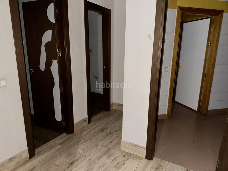 Foto f94c9b95-2c06-4218-a31a-14409038cf43. Rent business premise in El Barral Ferial Coslada