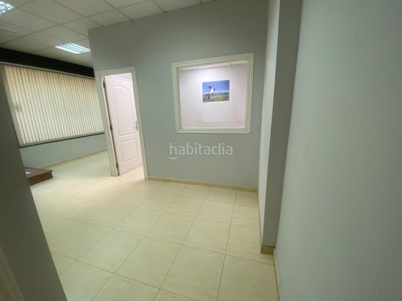 Foto 8f44fe39-262b-46b4-9458-cc365e9342c4. Local comercial a El Puerto Coslada