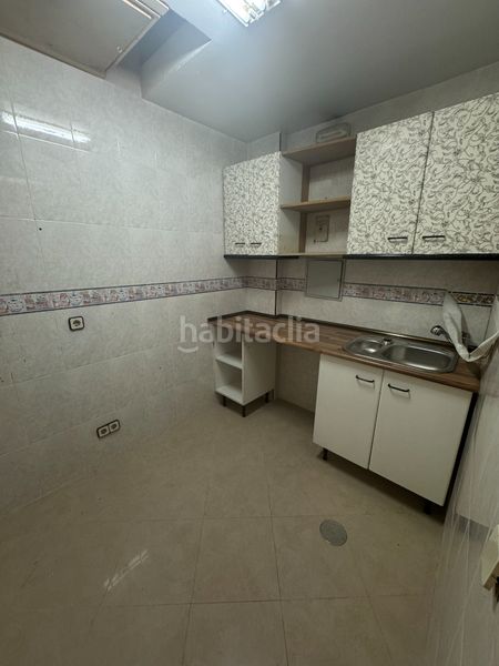 Foto 01d48758-4709-4fd9-bcdf-123fd73bcc9e. Rent business premise with heating in El Barral Ferial Coslada