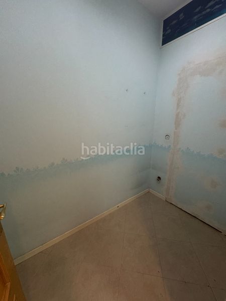 Foto e5155e4c-d612-41e6-8180-deaee7f0f225. Rent business premise with heating in El Barral Ferial Coslada