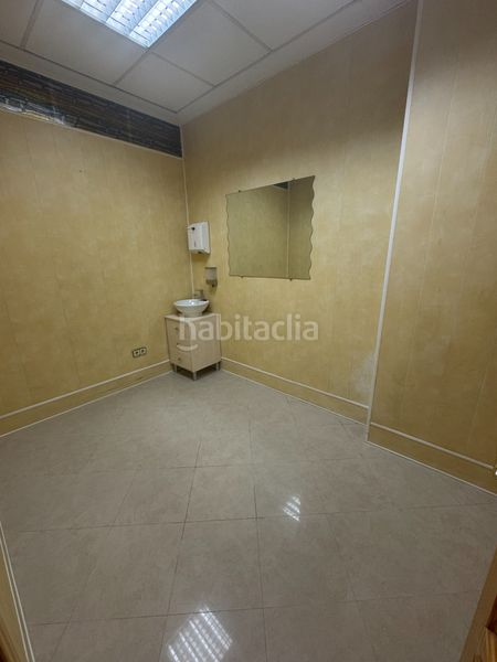 Foto e92571f7-c0f8-496d-ad7b-4e6671dae4e8. Rent business premise with heating in El Barral Ferial Coslada