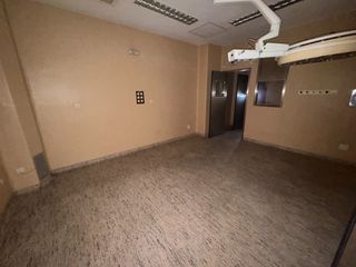 Local Comercial a El Barral Ferial. Local en venta en los barrales