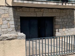 Aparcament cotxe a Abantos-Carmelitas. San lorenzo de el escorialgaraje