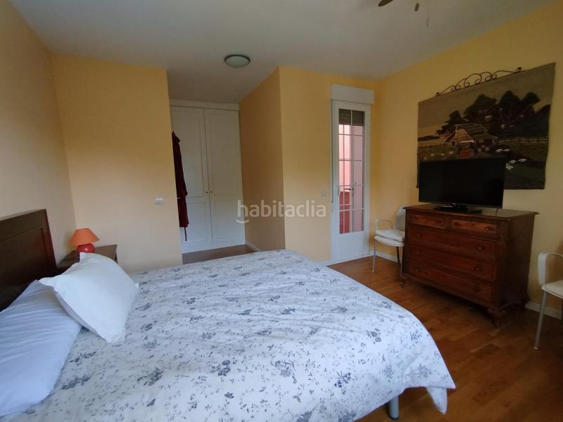 Foto c879b6bf-133b-4e71-b98e-f1eb87c49b8e. Chalet el escorialchalet en Centro-Manguilla Escorial (El)