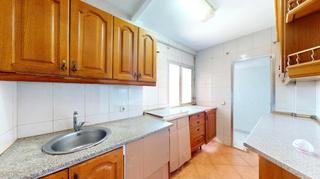 Flat  Calle de los monegros. ests buscando un piso amplio para reformarlo a tu gusto en zar