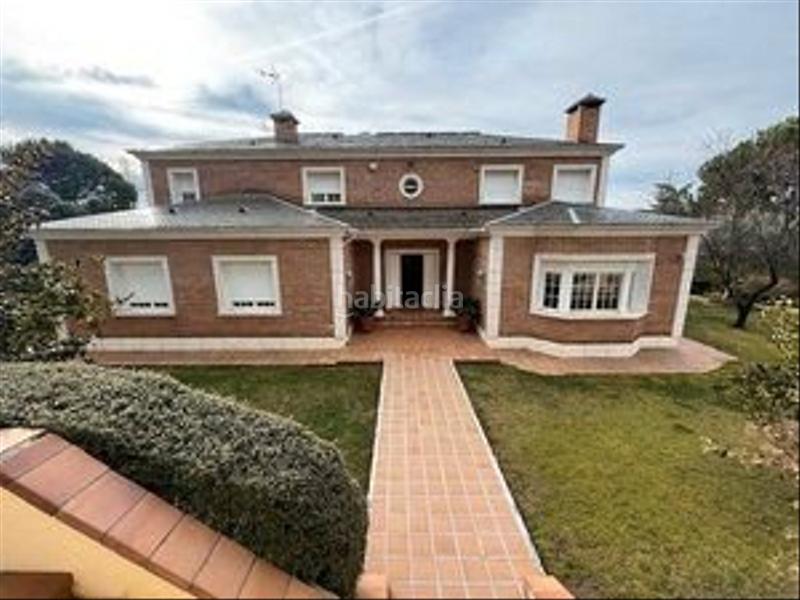 Foto e515a82b-4229-4408-8097-f5d80e09ae09. Casa amb xemeneia calefacció aparcament piscina a Boadilla del Monte