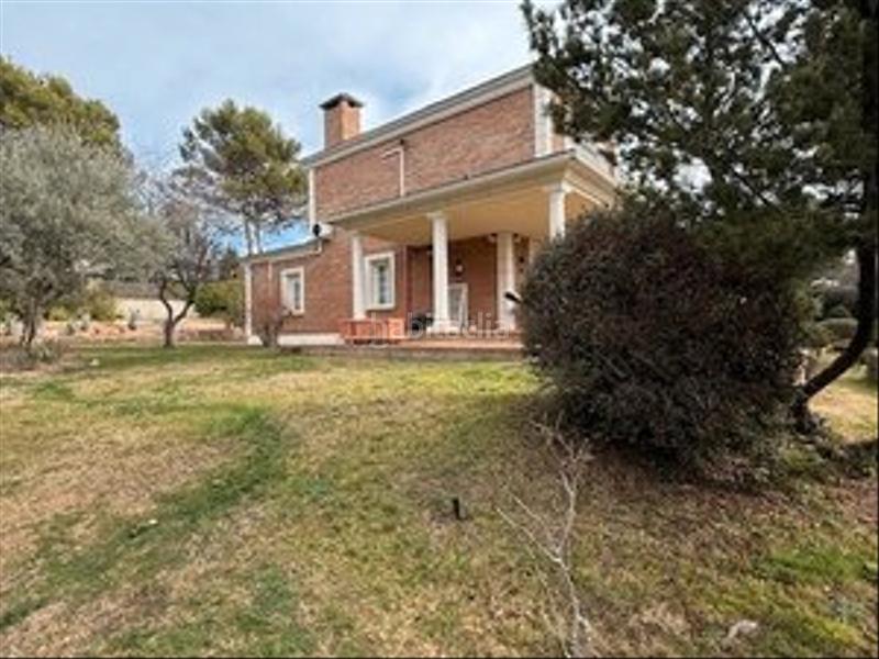 Foto f40d8acd-6b8c-4d8e-b30c-52f5ef827141. Casa amb xemeneia calefacció aparcament piscina a Boadilla del Monte