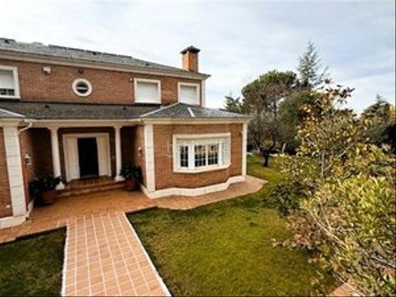 Foto 0b91a3a4-f186-4206-a42a-092d7c0781ab. Maison avec parking piscine dans Las Lomas Boadilla del Monte