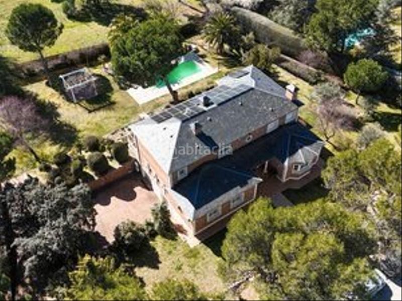 Foto 4b5b7d84-8e93-4ce3-9aa8-8bb0a9273ece. Maison avec parking piscine dans Las Lomas Boadilla del Monte