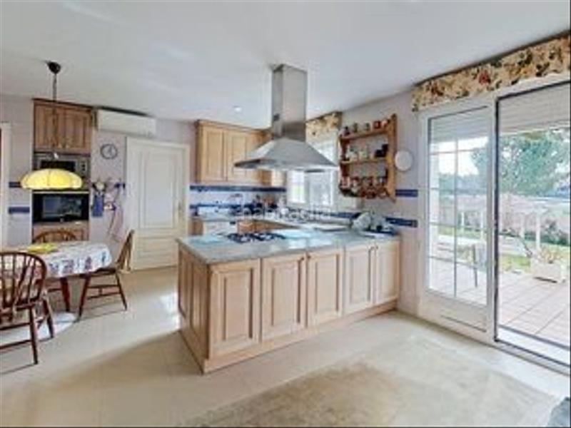 Foto edb233a3-cae2-4890-be99-ecd65d8bcb16. Maison avec parking piscine dans Las Lomas Boadilla del Monte