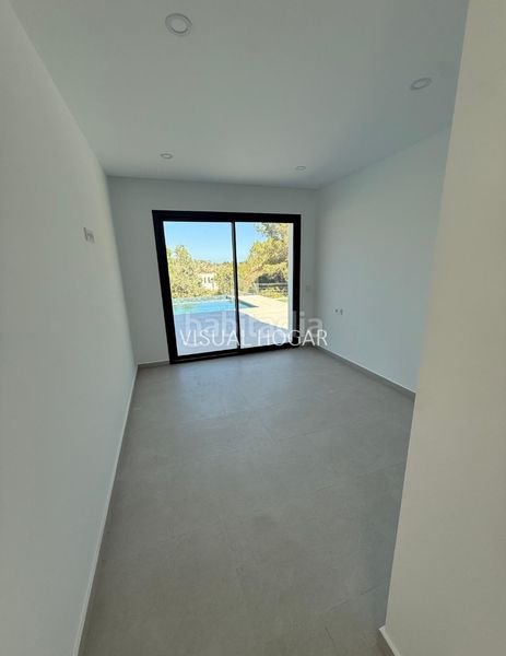 Foto 5241c0f2-2b7a-4034-a1f3-a9b033ecc821. Chalet with heating parking pool in La Fustera Benissa