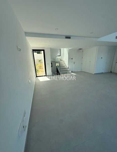 Foto 5ef05b16-4c0f-4957-8d96-e392538cb8a0. Chalet with heating parking pool in La Fustera Benissa