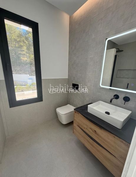 Foto 9a6a7790-66f8-4de6-b2eb-b6bfd9f3a304. Chalet with heating parking pool in La Fustera Benissa