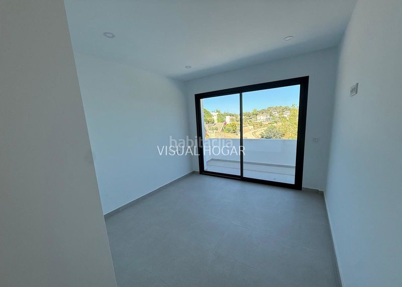 Foto 9f5fd3ac-60ed-4146-8941-f33c789dff1c. Chalet with heating parking pool in La Fustera Benissa
