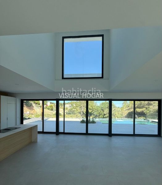 Foto c28987c6-1d0b-40ac-a2f7-0a3f769a02d1. Chalet with heating parking pool in La Fustera Benissa