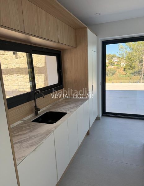 Foto ee370146-0153-405e-b806-03da86e84f8c. Chalet with heating parking pool in La Fustera Benissa