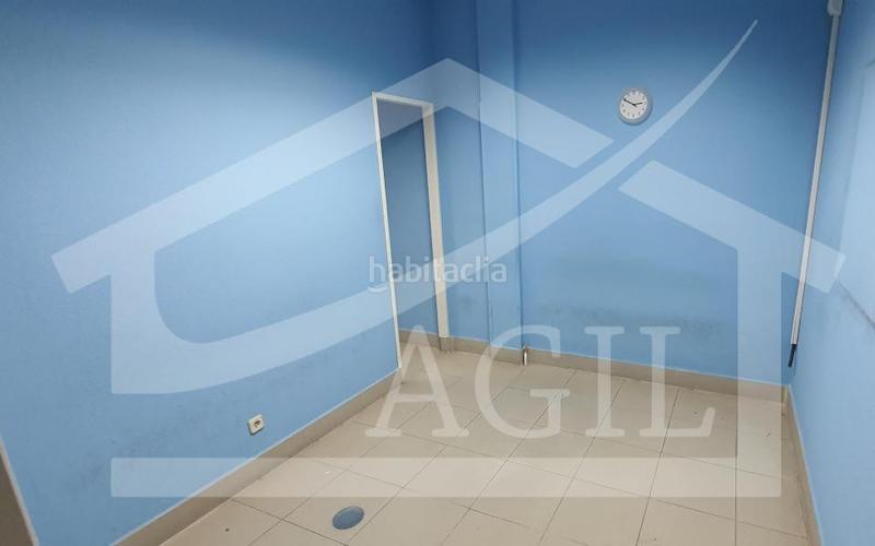 Foto 3dd13aac-6c48-460b-a3fc-f151028aadd0. Alquiler local comercial en Santos Leganés