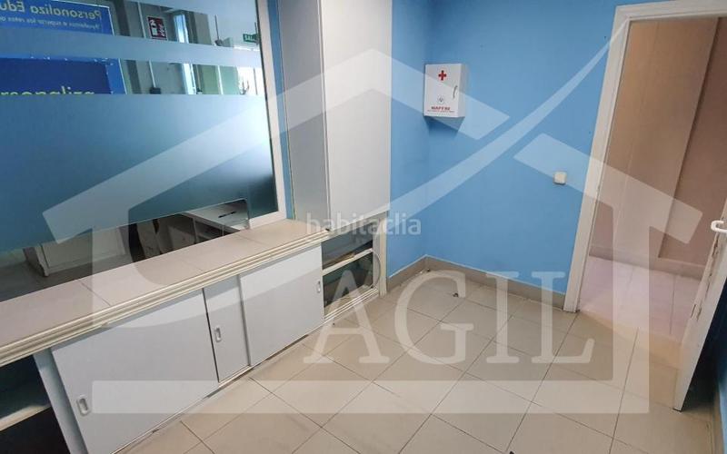 Foto 5269d722-660a-41cb-b102-33526f4c85a1. Alquiler local comercial en Santos Leganés