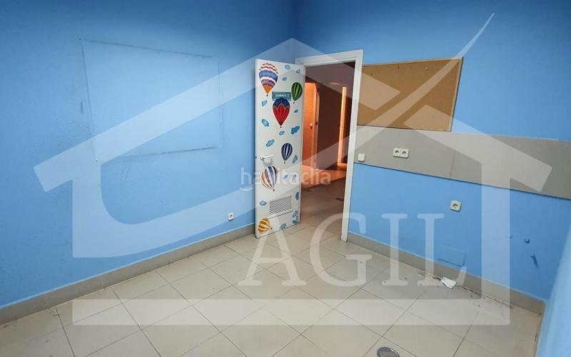 Foto 9deaf3f9-703a-4215-a750-6942309495c5. Alquiler local comercial en Santos Leganés